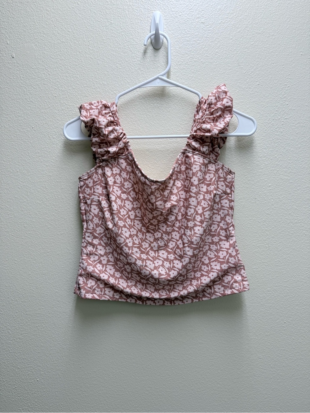 Janela Bay Floral Puffy Strapped Cropped Tankini Top